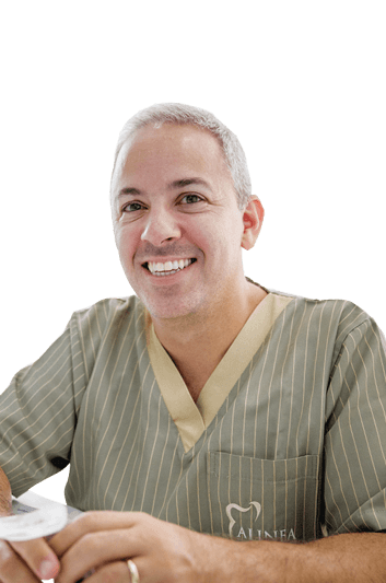 Experto en odontología Dr. Cesar Kelly Pimentel