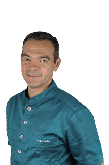 Experto en odontología Dr. Guillermo Prad&iacute;es Ramiro
