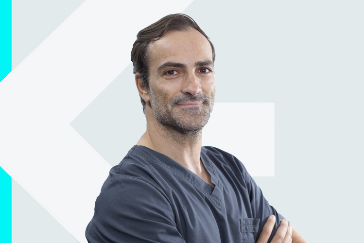Experto en odontología Vicen&ccedil;&nbsp;Esteller