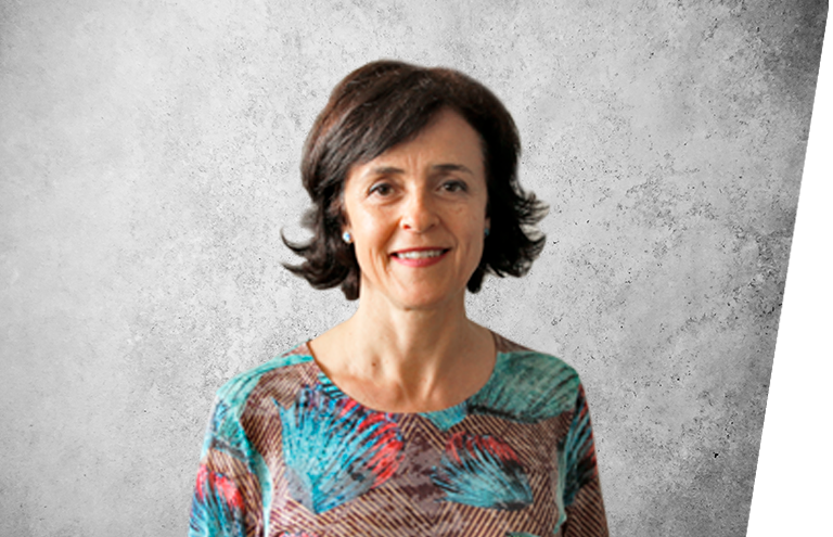 Fotografía que representa al experto Cristina Navarro Martín de la plataforma de odontología de Inspiria