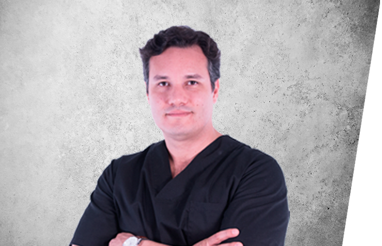 Fotografía que representa al experto Dr. Vladimir García Lozada de la plataforma de odontología de Inspiria