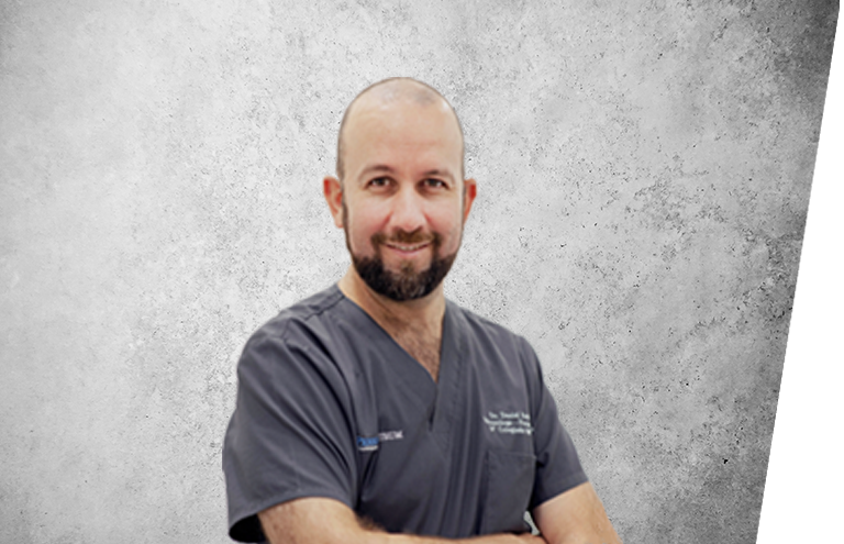 Fotografía que representa al experto Dr. Daniel Rodrigo Gómez de la plataforma de odontología de Inspiria