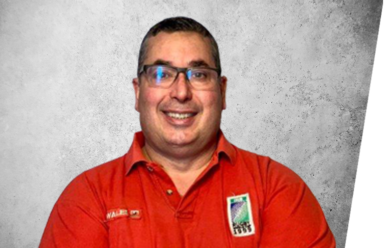 Fotografía que representa a el experto Héctor J. Rodríguez Casanovas de la plataforma de odontología de Inspiria