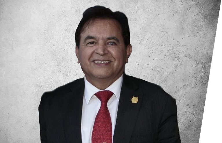 Fotografía que representa al experto CMF. Miguel Tapia Ruíz de la plataforma de odontología de Inspiria